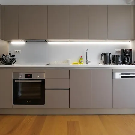 Luxurious Apartment *